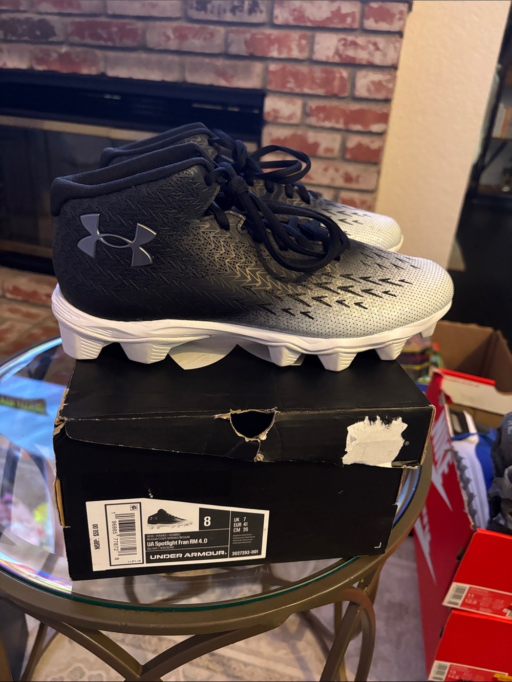 Under Armour Football Cleats Men’s Size 8 (Fits Women’s 9.5)